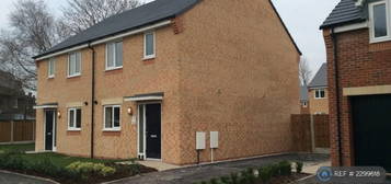 3 bedroom semi-detached house