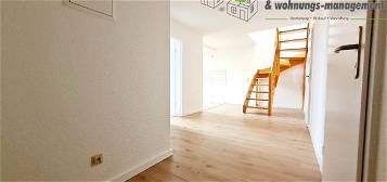 Frisch renovierte 3-Raum-Maisonette-Wohnung mit 2 Tageslichtbädern, Stellplatz & Abstellraum
