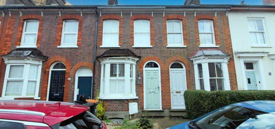 Terraced house for sale in King Street, Dunstable LU5