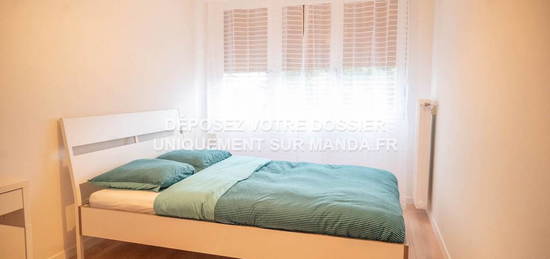 Location appartement 4 pièces 10 m²