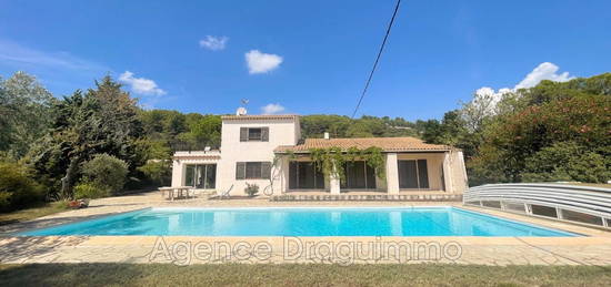 Villa  à vendre, 6 pièces, 4 chambres, 190 m²