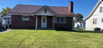 213 Louise St, Dunbar, WV 25064