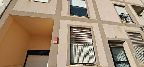 Piso en venta en calle Clavel, 2