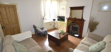 4 bed shared accommodation to rent