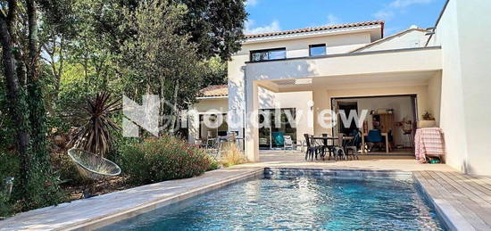 *** BELLE MAISON D'ARCHITECTE AVEC PISCINE ET TERRAIN PAYSAGE + T2 INDEPENDANT***