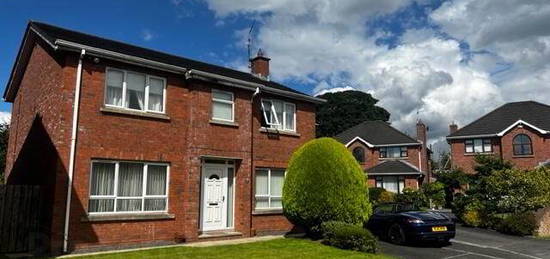 18 Laurel Grove, Lisburn, BT28 3EW