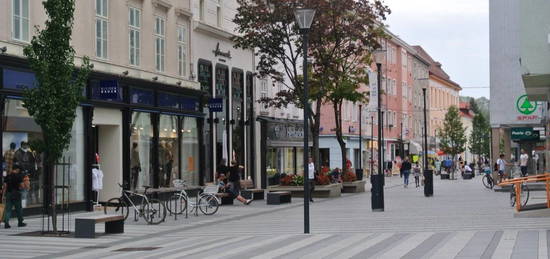 Tolle 3 Zimmer Wohnung IM HERZEN der Stadt -  Im Zentrum beim Alten Rathaus - JETZT ANFRAGEN