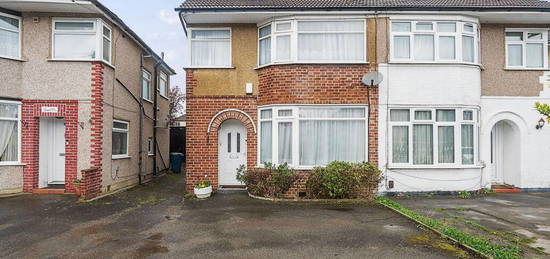 4 bedroom semi-detached house for sale