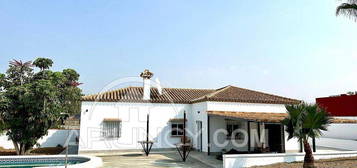 Chalet en Pinar de los Franceses - Marquesado, Chiclana de la Frontera