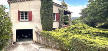 Villa  à vendre, 5 pièces, 4 chambres, 140 m²