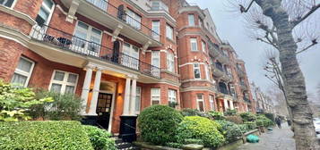 Flat to rent in Lauderdale Road, London W9