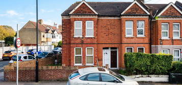 Flat for sale in Northwood Road, Thornton Heath CR7