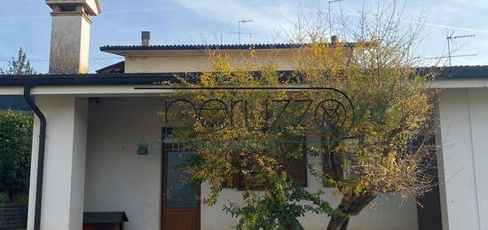 Casa indipendente in vendita a Valdobbiadene