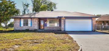 4868 SE 41st St, Del City, OK 73115