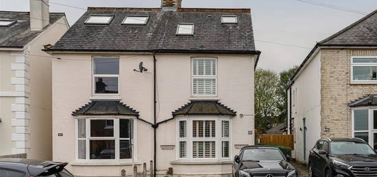 4 bed semi-detached house for sale