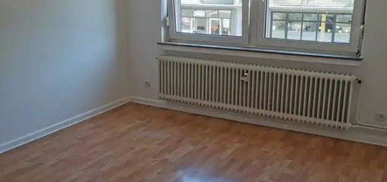 Bielefeld, nahe Radrennbahn 2 ZKB mit Balkon