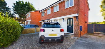 2 bedroom semi-detached house for sale