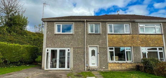 4 bedroom semi-detached house for sale