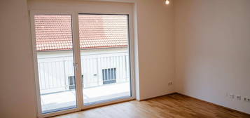 ++ERSTBEZUG - Stadtwohnung im Zentrum - mit Balkon++