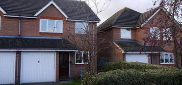 3 bed semi-detached house to rent