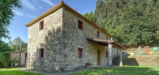 Casa en calle Aquisilde en Irixoa