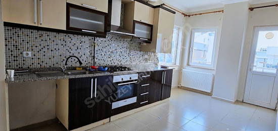 DOĞALGAZ KOMBİLİ, KLİMALI,AYRI MUTFAKLI ÇİFT BALKON, AYRI WC 3+1