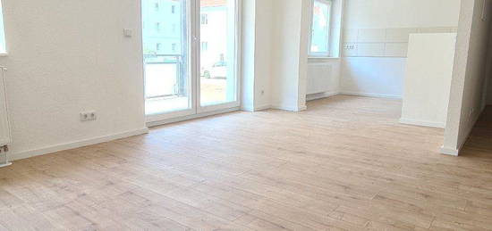 Erstbezug 83 m² - Spielplatz, Keller 20m², Balkon