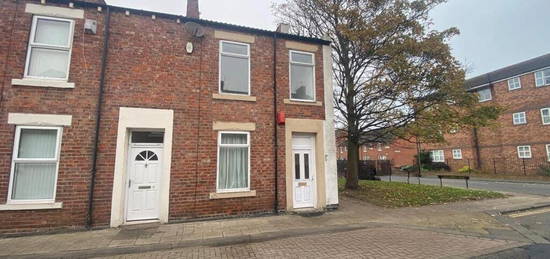 3 bedroom end of terrace house