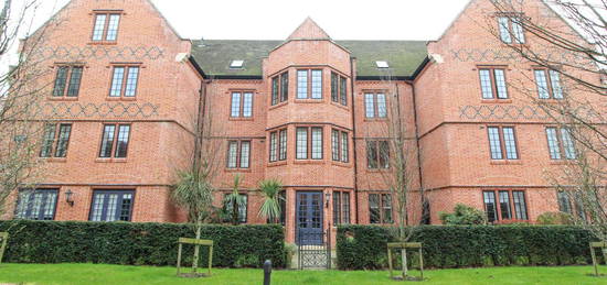 Flat for sale in The Galleries, Warley CM14