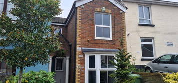 Semi-detached house to rent in Cracknore Road, Southampton, Hampshire SO15