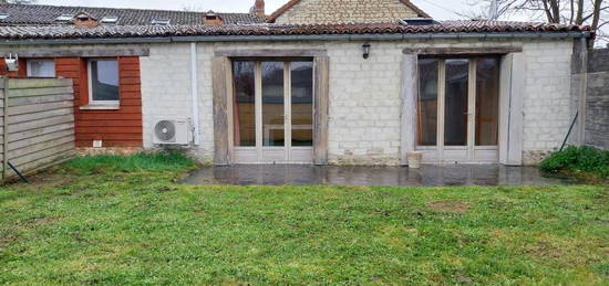 Studio  à louer, 1 pièce, 40 m², Balcon