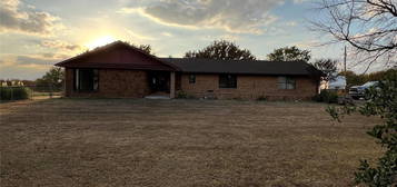 4215 SE 3rd Ave, Durant, OK 74701