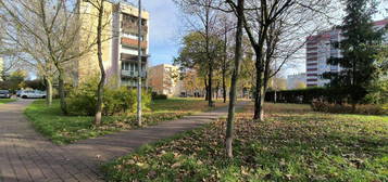 Kawalerka z balkonem w dzielnicy Tysiąclecie