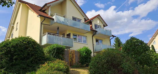 Attraktive 3-Zimmer-Wohnung mit Süd-Balkon und hochwertiger EBK in Rödental, OT