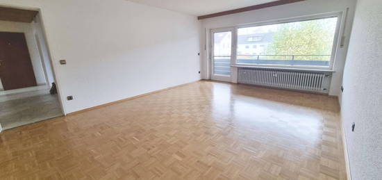 Helle 3 Zimmer  Wohnung mit sonnigem Südbalkon