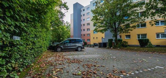 Attraktive und bezugsfreie 4 Zi. Whg. mit PKW-Stellplatz in Dreieich-Sprendlingen