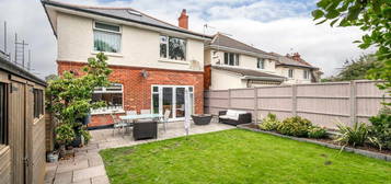 4 bedroom detached house