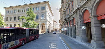 Monolocale via Luigi Carlo Farini, Centro Storico, Bologna