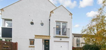 4 bedroom end of terrace house for sale