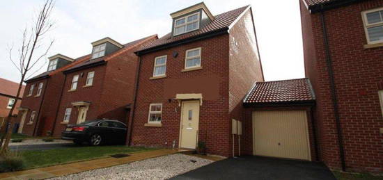 4 bed detached house to rent