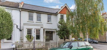 Detached house to rent in First Avenue, London SW14