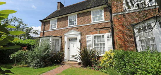 3 bedroom semi-detached house