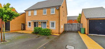 2 bed semi-detached house for sale