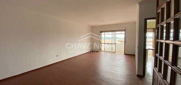 Apartamento T2 no Freixieiro em Oliveira do Douro (Vila Nova de Gaia)