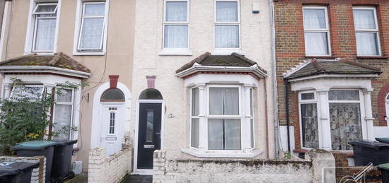 3 bed terraced house for sale