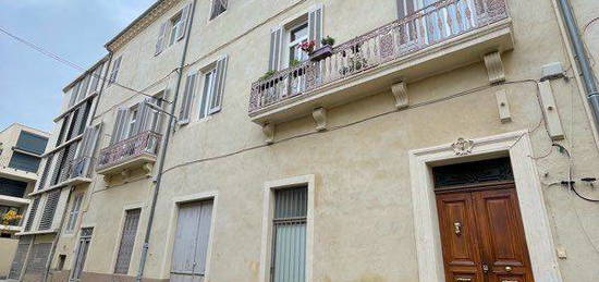 Lot 3 appartements centre ville, cave, local, grenier