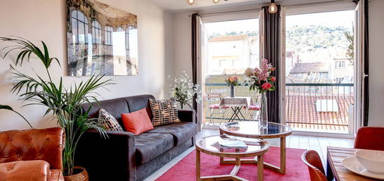 Superbe appartement traversant Est Ouest au coeur de Sete