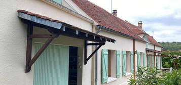 Maison Cauvigny centre - 167 m² - 5 chbres- 280.000 Euros [ Chauffage central aux pellets - Fibre optique - Tout à l'égout - Exposition SUD - Ecoles, Centre de loisirs, MAM et médecins ]