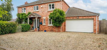 4 bed detached house for sale