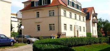 TRAUMHAFTE Wohnung mit bald neuem Parkett in Markkleeberger Einfamilienhauslage!